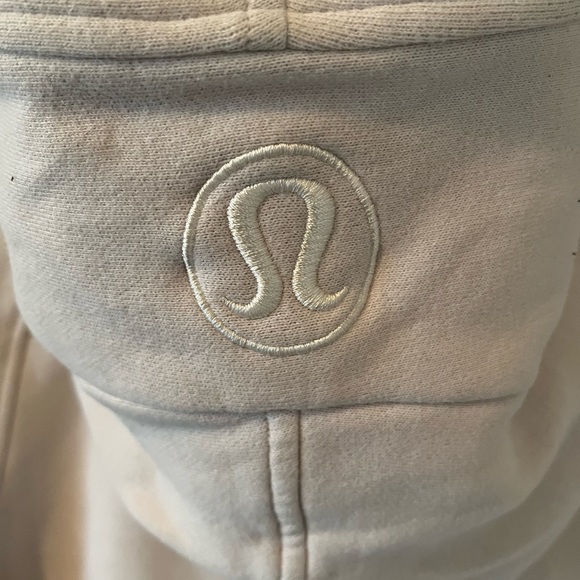SOLD. Lululemon XS/S Half Zip Pullover - Picture 3 of 5